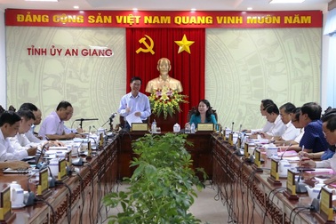 Trưởng Ban Tuyên giáo Trung ương: Chấn chỉnh trên tinh thần nhìn thẳng, nói thật!