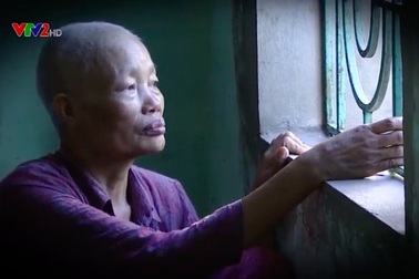 Cuộc chiến với bệnh ung thư buồng trứng di căn não của người phụ nữ nghèo