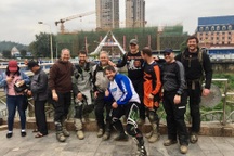 Du khách quốc tế háo hức check-in ở cửa khẩu quốc tế Lào Cai