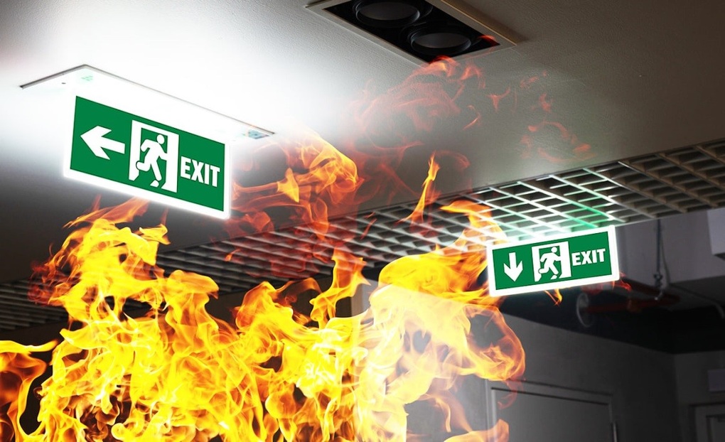 Vì sao đèn EXIT VONTA là lựa chọn hàng đầu cho chỉ dẫn an toàn tại các công trình? - 2 Vì sao đèn EXIT VONTA là lựa chọn hàng đầu cho chỉ dẫn an toàn tại các công trình? - 2