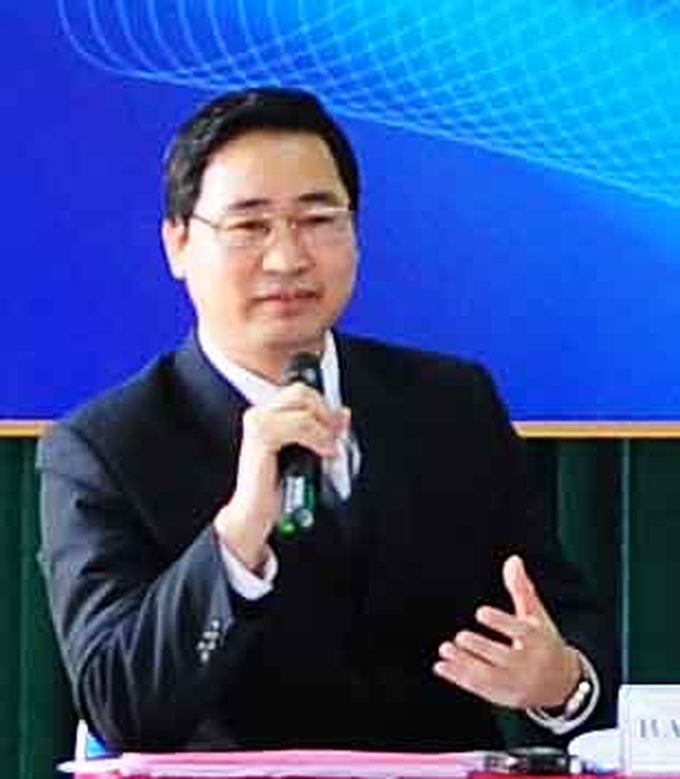 Hiệu trưởng Nguyễn Đức Lưu