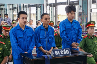 Đánh nữ gác chắn đường sắt vì bị nhắc nhở, 3 bị cáo lãnh án tù