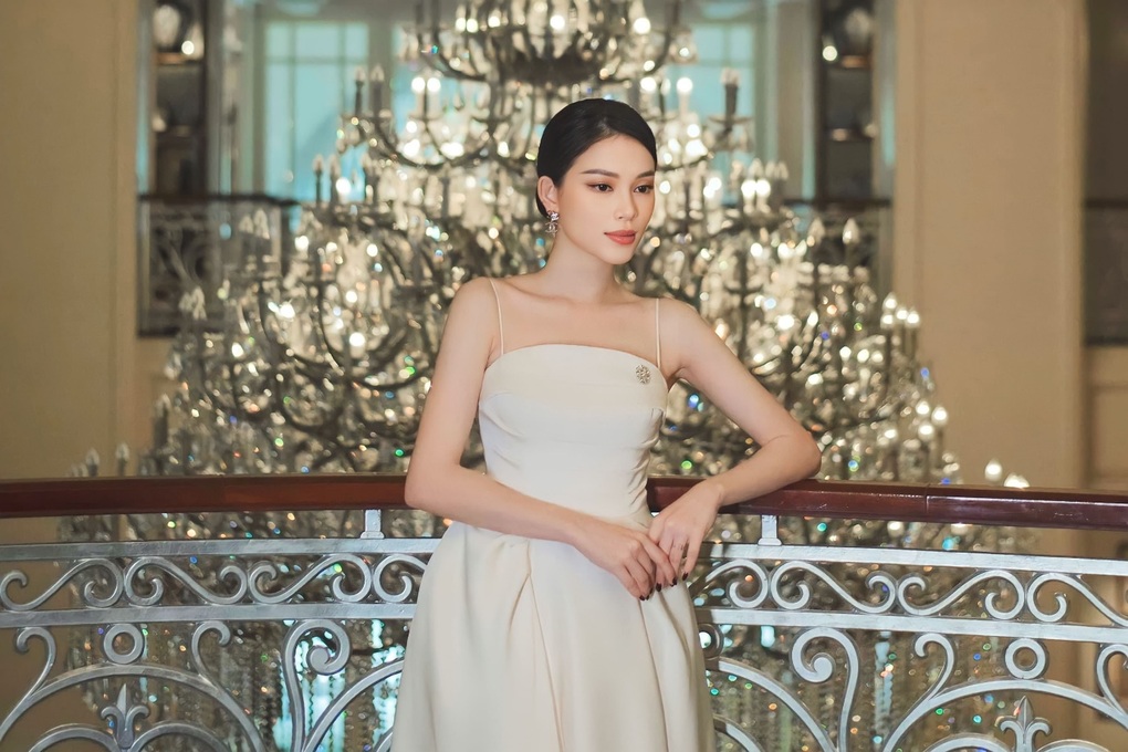 Sam và dàn hot girl nổi đình đám một thời theo chồng bỏ cuộc chơi - 6 Sam và dàn hot girl nổi đình đám một thời theo chồng bỏ cuộc chơi - 6