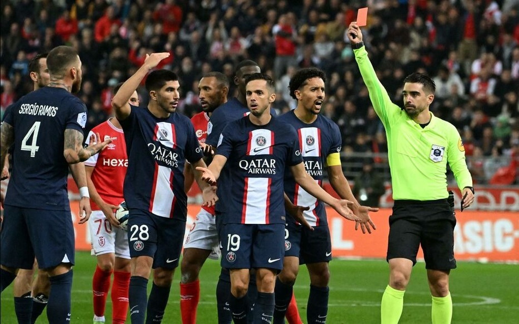 Ramos nhận thẻ đỏ, PSG may mắn giành một điểm trong ngày vắng Messi - 2 Ramos nhận thẻ đỏ, PSG may mắn giành một điểm trong ngày vắng Messi - 2