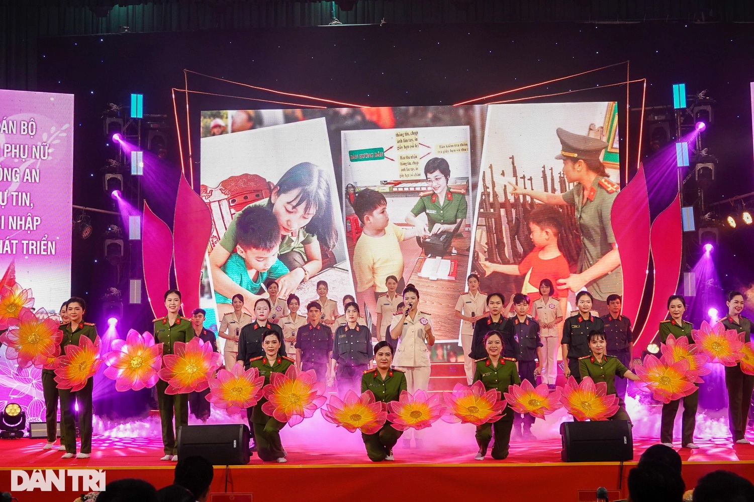 44 kandidátek CAND soutěží v závěrečném kole soutěže o vynikající kádry odborů žen na místní úrovni - 2 44 thí sinh CAND tranh tài chung kết Hội thi Cán bộ Hội Phụ nữ cơ sở giỏi - 2