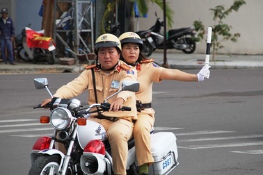 Kiểm soát chặt lái xe sử dụng ma túy, rượu bia, nhồi nhét khách dịp Tết