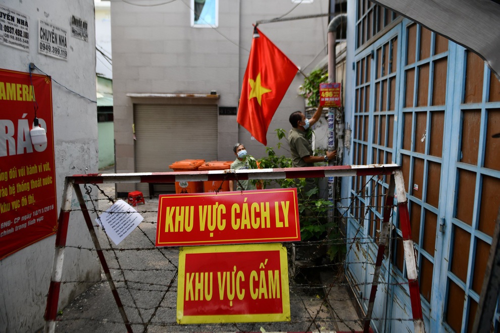 TPHCM: Tháo dỡ phong tỏa hẻm liên quan nhóm truyền giáo Phục Hưng - 2 TPHCM: Tháo dỡ phong tỏa hẻm liên quan nhóm truyền giáo Phục Hưng - 2
