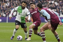 Chia điểm với West Ham, Liverpool hết hy vọng đua vô địch