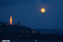 Chiêm ngưỡng ngôi chùa Linh Ứng tuyệt đẹp trên bán đảo Sơn Trà