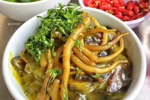 Đặc sản "chân dài" bóc mỏi tay, khách "xì xụp" húp cả bát ở Hải Phòng