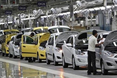 Giá thành ô tô Việt đắt đỏ, vẫn bí lời giải cạnh tranh