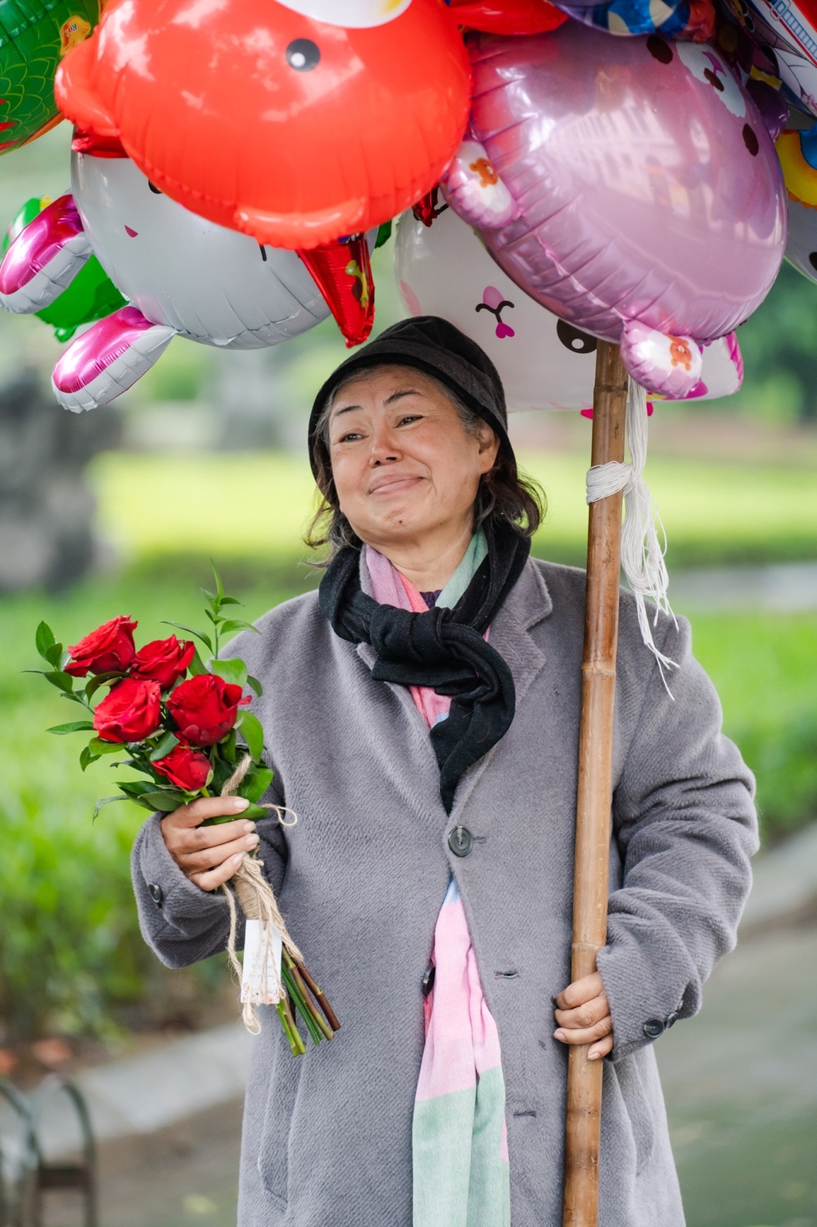 Valentine 2022: Ấn tượng màn tỏ tình với 99.999 bông hồng ở Hà Nội - 14 Valentine 2022: Ấn tượng màn tỏ tình với 99.999 bông hồng ở Hà Nội - 14