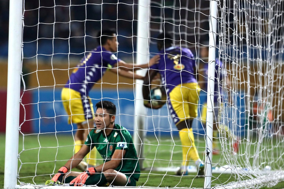 Hà Nội FC 4-2 Sài Gòn FC: Mưa bàn thắng ở Hàng Đẫy - 20 Hà Nội FC 4-2 Sài Gòn FC: Mưa bàn thắng ở Hàng Đẫy - 20