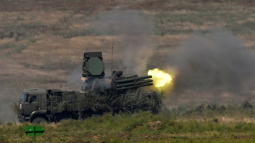 Ukraine liên tiếp phóng hỏa lực, tấn công dồn dập lãnh thổ Nga - 1 Ukraine liên tiếp phóng hỏa lực, tấn công dồn dập lãnh thổ Nga - 1