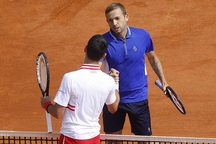 Tình cảnh trái ngược của Rafael Nadal và Novak Djokovic