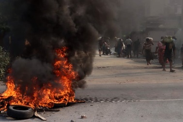 Bé gái 7 tuổi bị bắn chết tại Myanmar