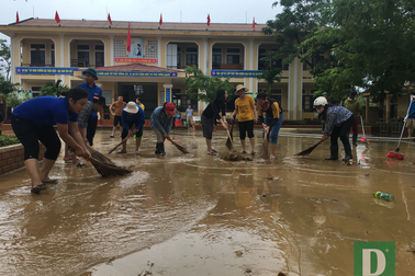 Quảng Bình: Tổ chức khai giảng cho gần 90 ngàn học sinh vùng ảnh hưởng mưa lũ