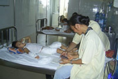 Bỏng trẻ em gia tăng trong dịp hè