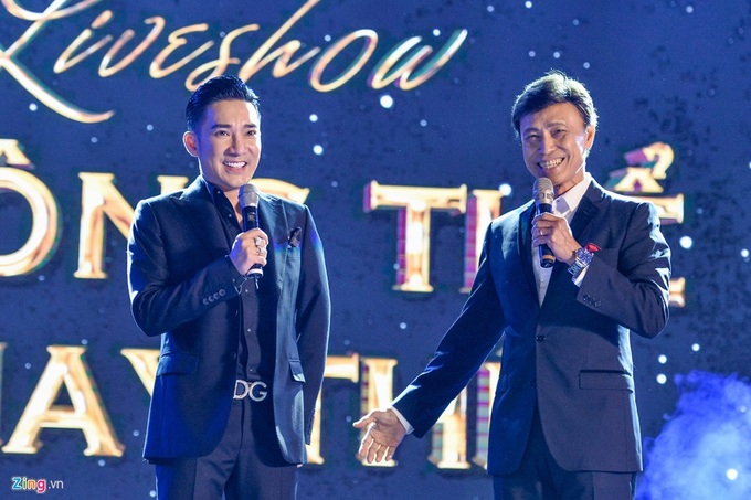 Hoài Linh: 'Tôi hết hồn khi nghe tin Cung Văn hóa Việt Xô bị cháy' - Ảnh 11. Hoài Linh: 'Tôi hết hồn khi nghe tin Cung Văn hóa Việt Xô bị cháy' - Ảnh 11.