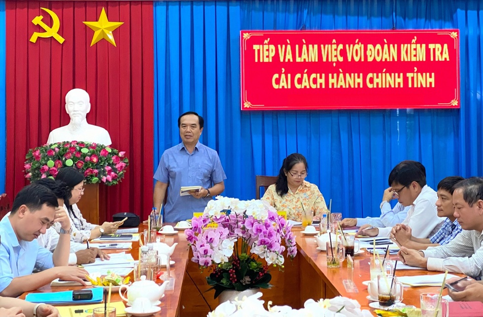 Nghề nội vụ là làm công việc đồng hành cùng cả đời người - 3 Nghề nội vụ là làm công việc đồng hành cùng cả đời người - 3