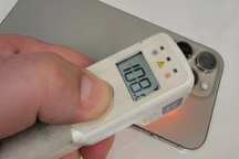 iPhone 15 Pro quá nhiệt, Apple sẽ phải "bóp" hiệu suất sản phẩm?