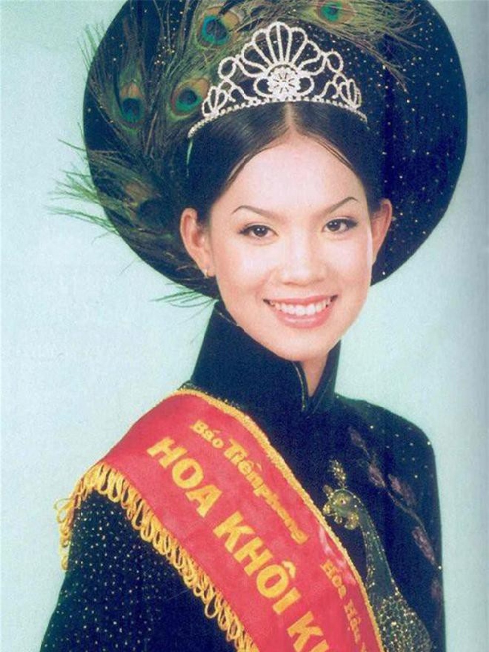 Cuộc sống ít biết về Á hậu Hoàng Oanh quen mặt mọi sân bay Việt Nam - 3 Cuộc sống ít biết về Á hậu Hoàng Oanh quen mặt mọi sân bay Việt Nam - 3