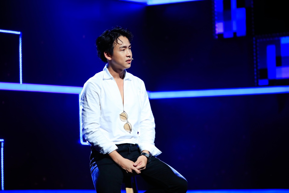 MC Tùng Leo: “Cứ yêu là lụy tình, sẵn sàng hủy hoại bản thân” - 3 MC Tùng Leo: “Cứ yêu là lụy tình, sẵn sàng hủy hoại bản thân” - 3