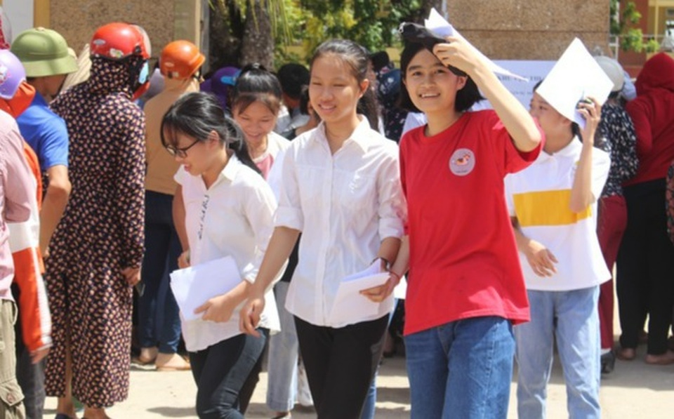 Nghệ An: Có ca dương tính SARS-CoV-2, toàn bộ học sinh Hoàng Mai nghỉ học - 1 Nghệ An: Có ca dương tính SARS-CoV-2, toàn bộ học sinh Hoàng Mai nghỉ học - 1