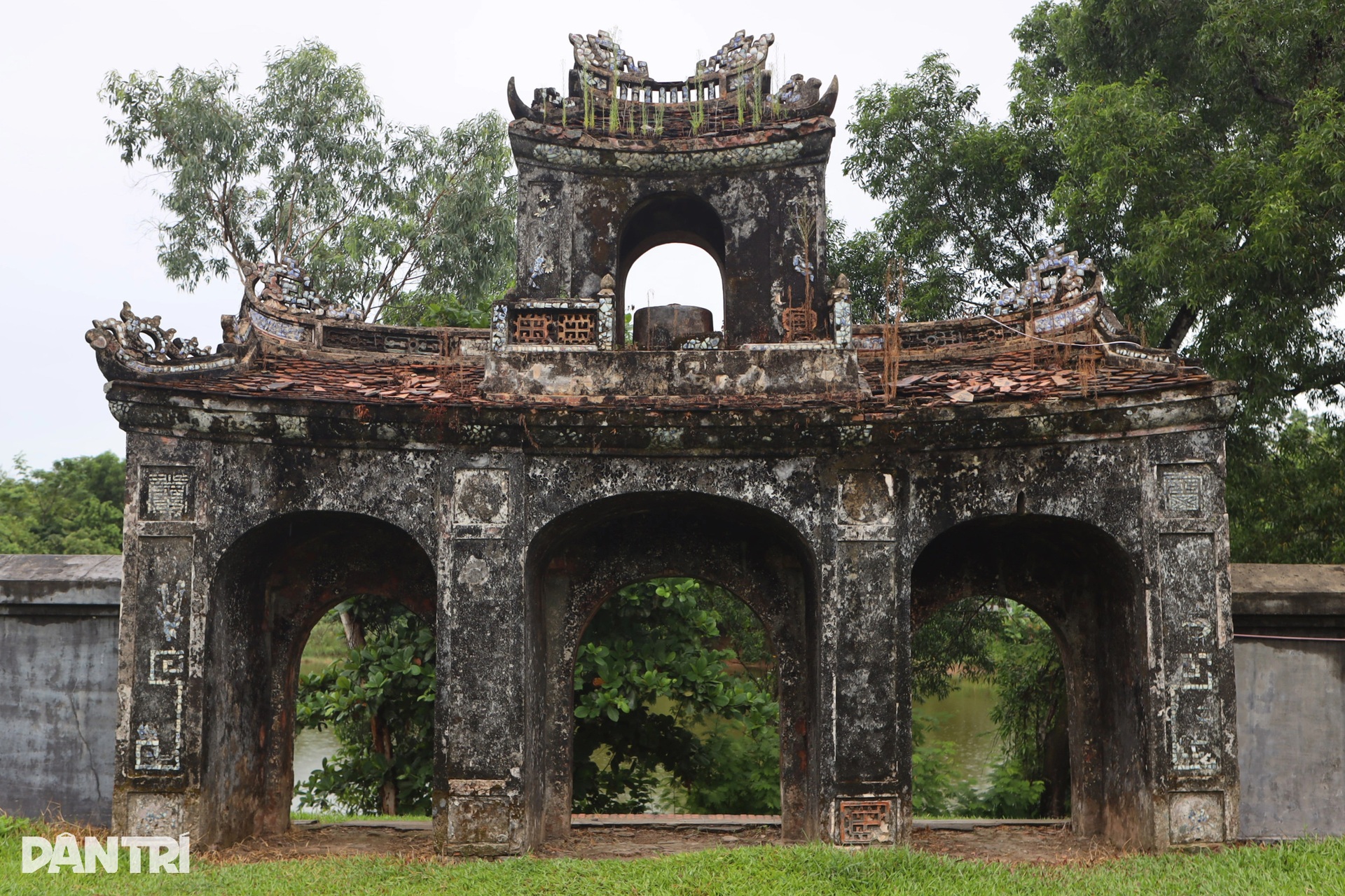 The temple of the war elephant that cried for its master before his last breath - 10 Điện thờ voi chiến khóc chủ tướng trước khi trút hơi thở cuối cùng - 10