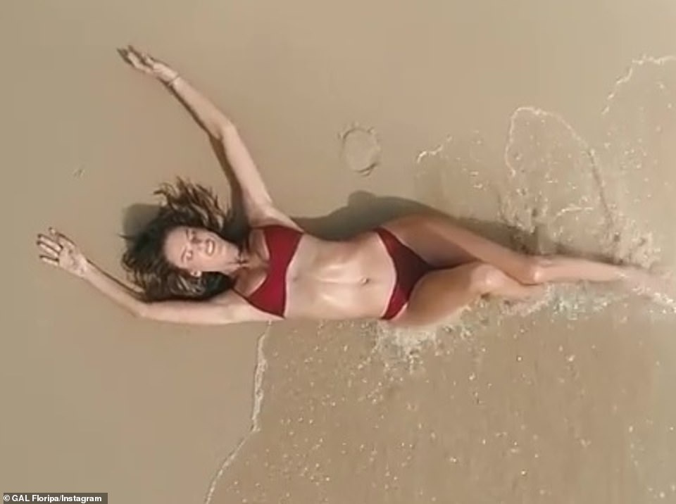 Alessandra Ambrosio tiết lộ bí quyết giữ dáng - 5 Alessandra Ambrosio tiết lộ bí quyết giữ dáng - 5