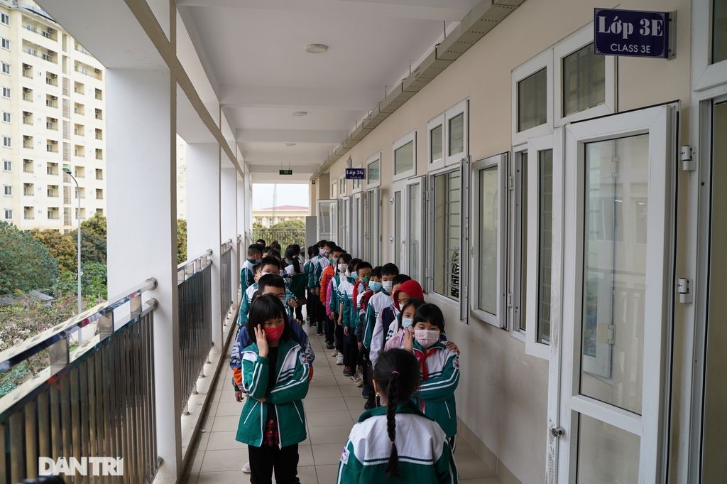 Các trường ở Hà Nội đảm bảo an toàn phòng dịch đón học sinh trở lại học tập - 5 Các trường ở Hà Nội đảm bảo an toàn phòng dịch đón học sinh trở lại học tập - 5