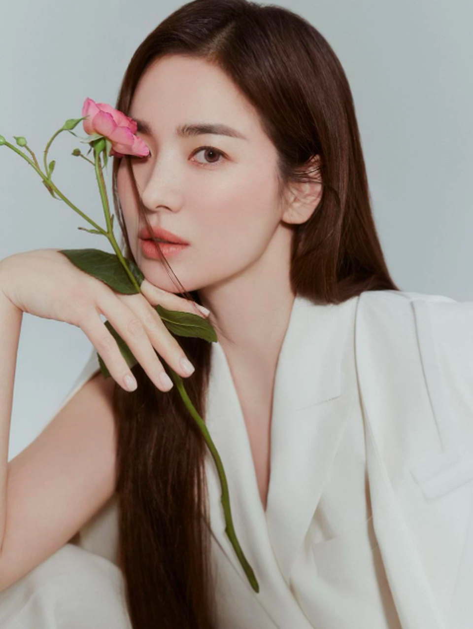 Song Hye Kyo: Từng bị chê béo múp và người bạn khác giới bí mật - 10 Song Hye Kyo: Từng bị chê béo múp và người bạn khác giới bí mật - 10