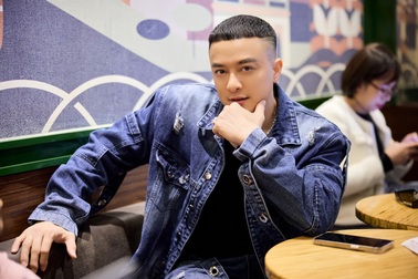 Cao Thái Sơn: "Tôi sống cùng nhà với người ấy chứ không phải bố đơn thân"