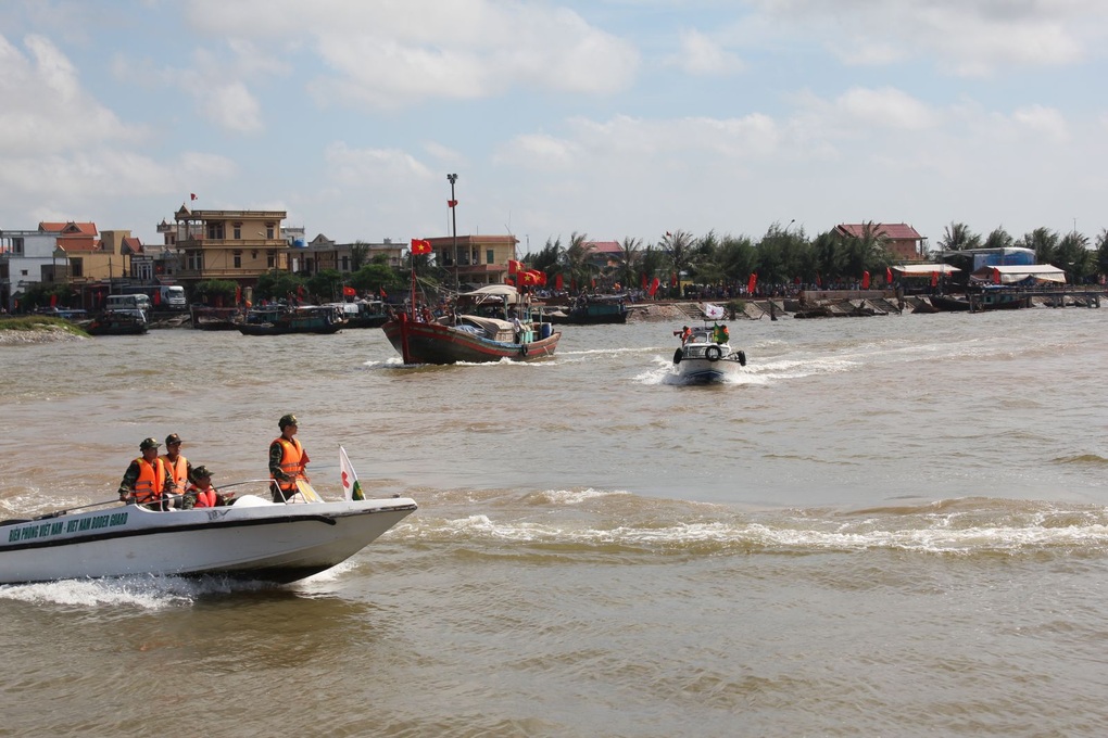 Hưng Yên dự kiến thực hiện lệnh cấm biển từ 18h ngày 20/7 - 1 Hưng Yên dự kiến thực hiện lệnh cấm biển từ 18h ngày 20/7