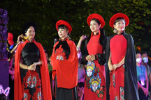 NSƯT Lê Mai, NSND Lê Khanh và các nghệ sĩ gạo cội trong ngày đặc biệt