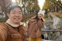 Vợ chồng ở Hà Nội du lịch châu Âu nửa tháng chỉ tốn 70 triệu đồng/người