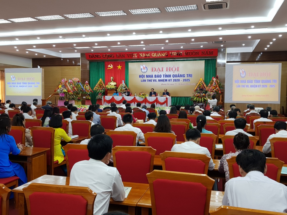 Xây dựng đội ngũ người làm báo mạnh, bản lĩnh chính trị vững vàng - 1 Xây dựng đội ngũ người làm báo mạnh, bản lĩnh chính trị vững vàng - 1