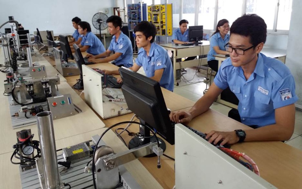 Khẩn: 5 trường trung cấp, cao đẳng tại TPHCM thí điểm dạy trực tiếp - 1 Khẩn: 5 trường trung cấp, cao đẳng tại TPHCM thí điểm dạy trực tiếp - 1