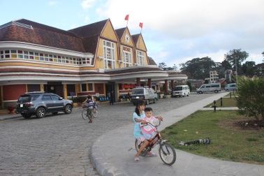 Ga Đà Lạt đưa thêm 2 toa tàu vào phục vụ du lịch