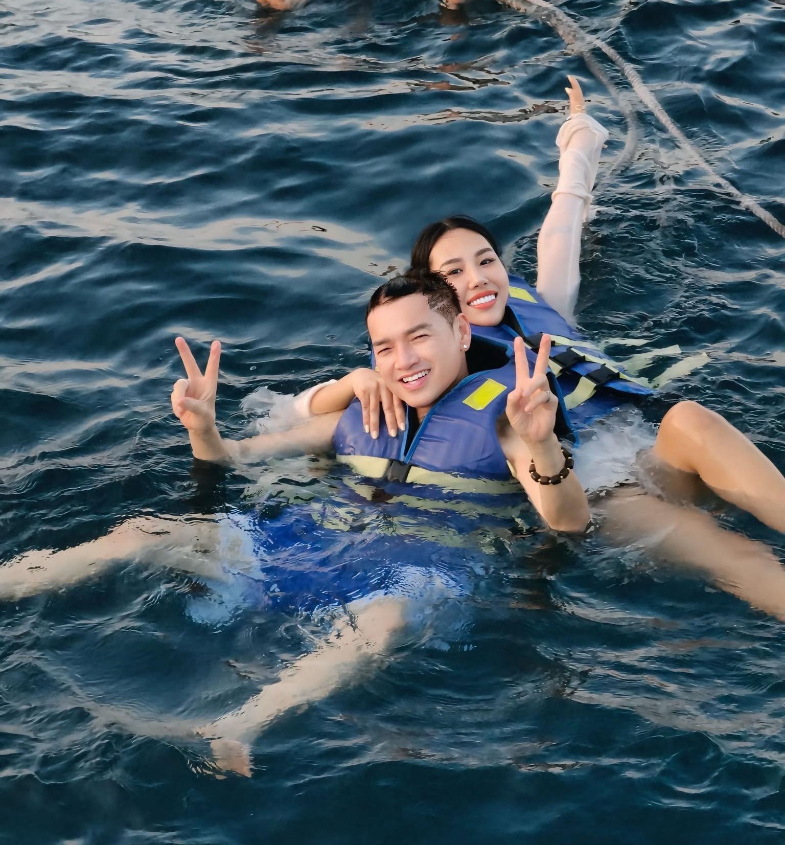 Quang Minh và bạn gái kém 37 tuổi bên nhau hạnh phúc, vượt sóng gió dư luận - 5 Quang Minh và bạn gái kém 37 tuổi bên nhau hạnh phúc, vượt sóng gió dư luận - 5