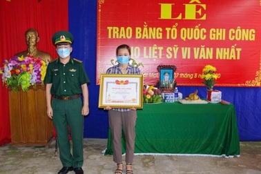 Thanh Hoá: Trao Bằng Tổ quốc ghi công cho Thiếu tá Vi Văn Nhất