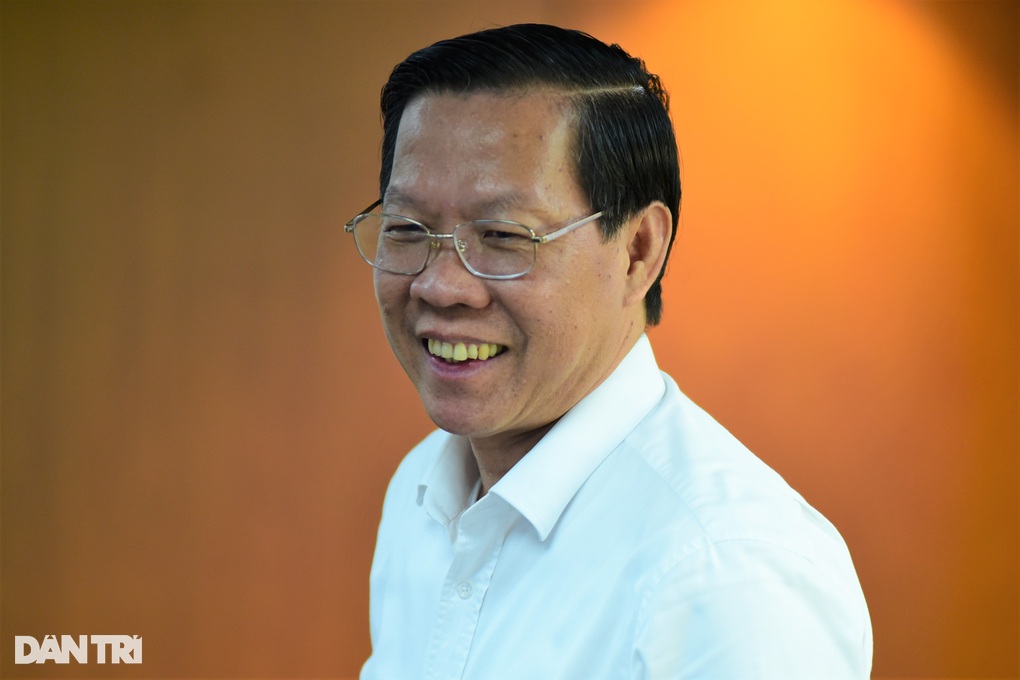TPHCM: Công chức, viên chức không giàu như doanh nhân nhưng cần đủ sống - 2 TPHCM: Công chức, viên chức không giàu như doanh nhân nhưng cần đủ sống - 2