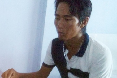 Đâm bạn nhậu tử vong trong quán karaoke   