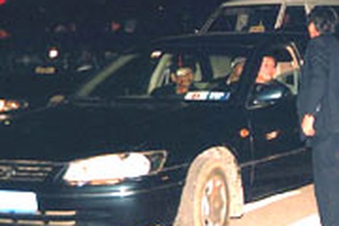 Nhiều quận huyện Hà Nội mua xe công vượt định mức