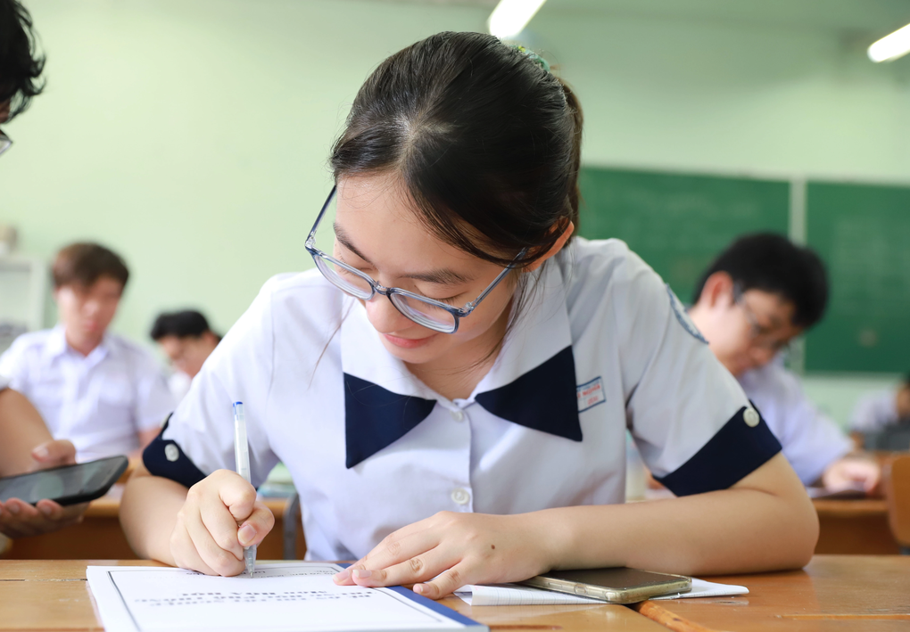 Nữ sinh giành cú đúp học sinh giỏi quốc gia nhờ cách học... kỳ lạ - 1 Nữ sinh giành cú đúp học sinh giỏi quốc gia nhờ cách học... kỳ lạ - 1