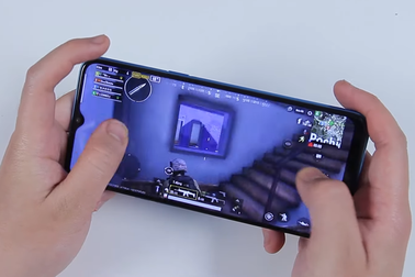 Sở hữu cấu hình khủng, bảo sao Realme C3 không làm game thủ mê mẩn