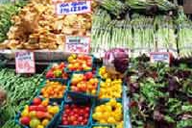 Hà Nội: Thực phẩm tăng giá vì bão 