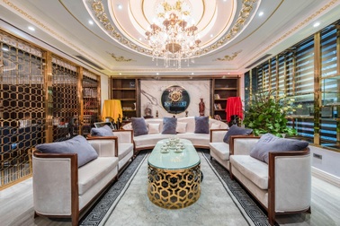 Vì sao khách hàng nên mua đồng hồ tại Boss Luxury