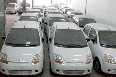 Sẽ tịch thu xe tải van tự chuyển đổi thành chở người 