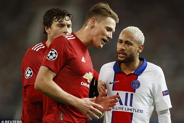 Hành động cực xấu của ngôi sao Man Utd khiến Neymar nổi điên